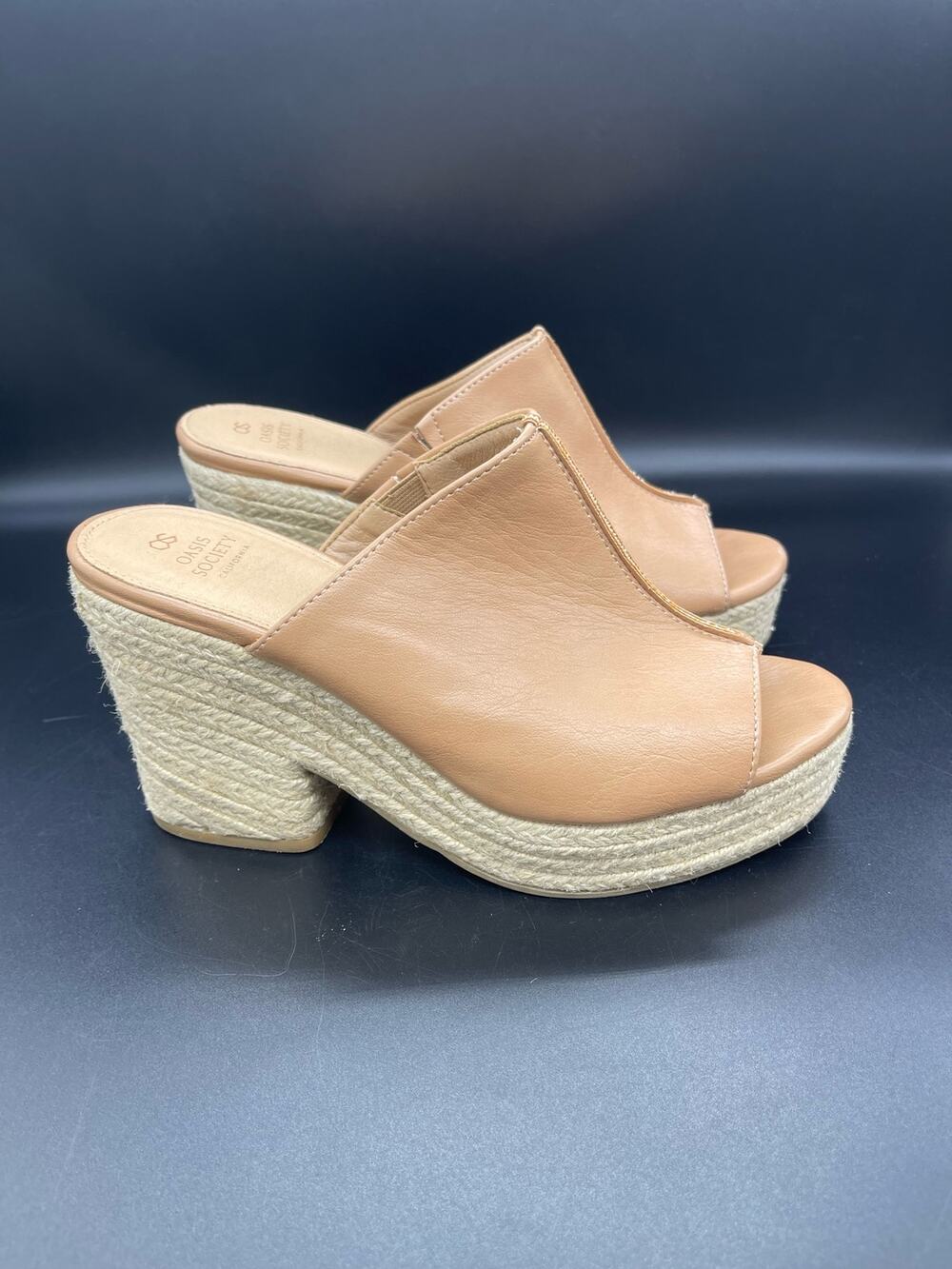 Oasis Society Tan Rose Platform Slip-On Sandal Women’s Size 9